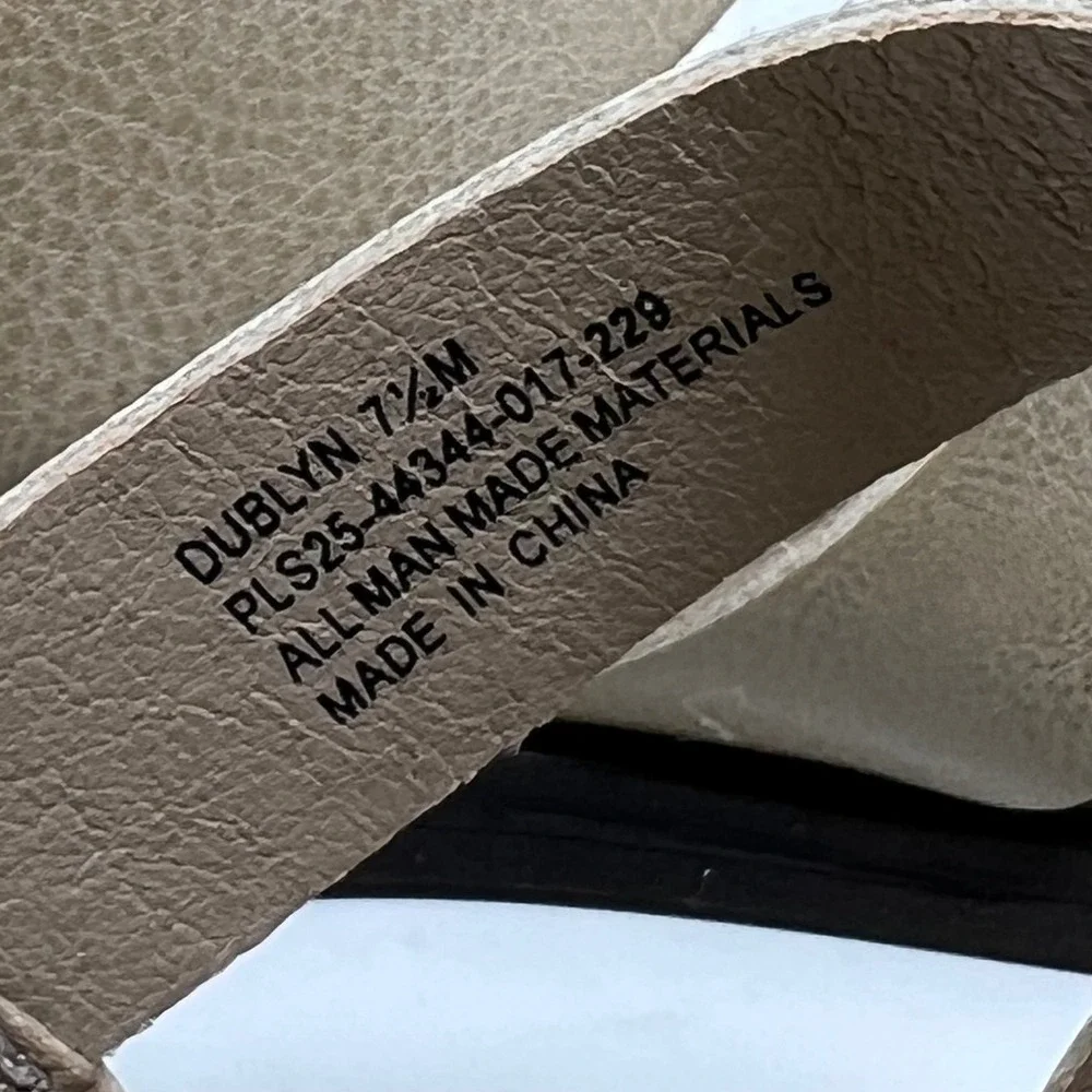 NWT‎ FRYE AND CO Dublyn Sandals Women 7.5 Taupe Gladiator Buckle FO10211 NIB New